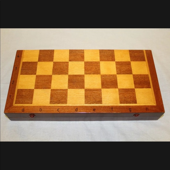 Baltic Sea Amber Vintage Chess Gift Set - Picture 10 of 11